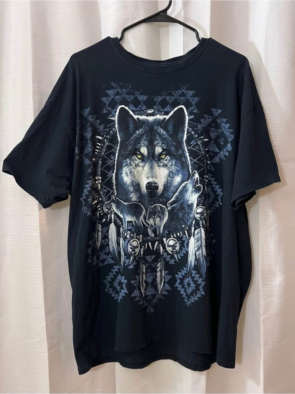 Vintage Navy Blue and White Wolf Graphic Tee - Men's Short Sleeve Shirt